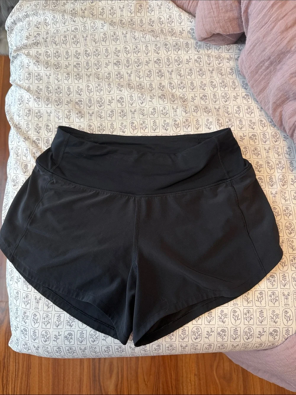 Lululemon high-rise speed up shorts